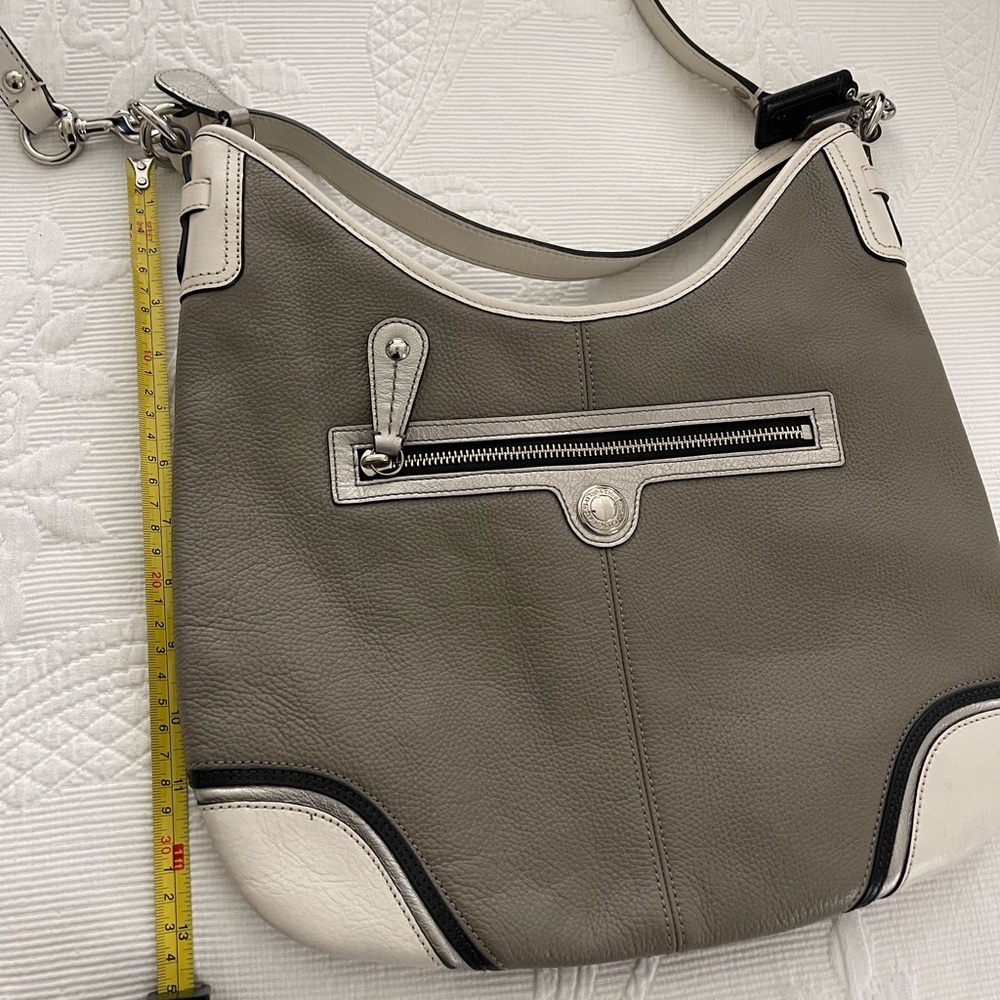 Coach - Crossbody Bag - Picture 2 of 6